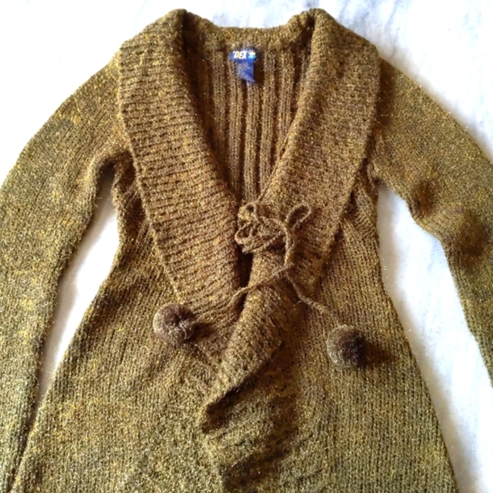 NWOT. Woman's Long open cardigan sweater with Late Autumn Green/sparkling gold.